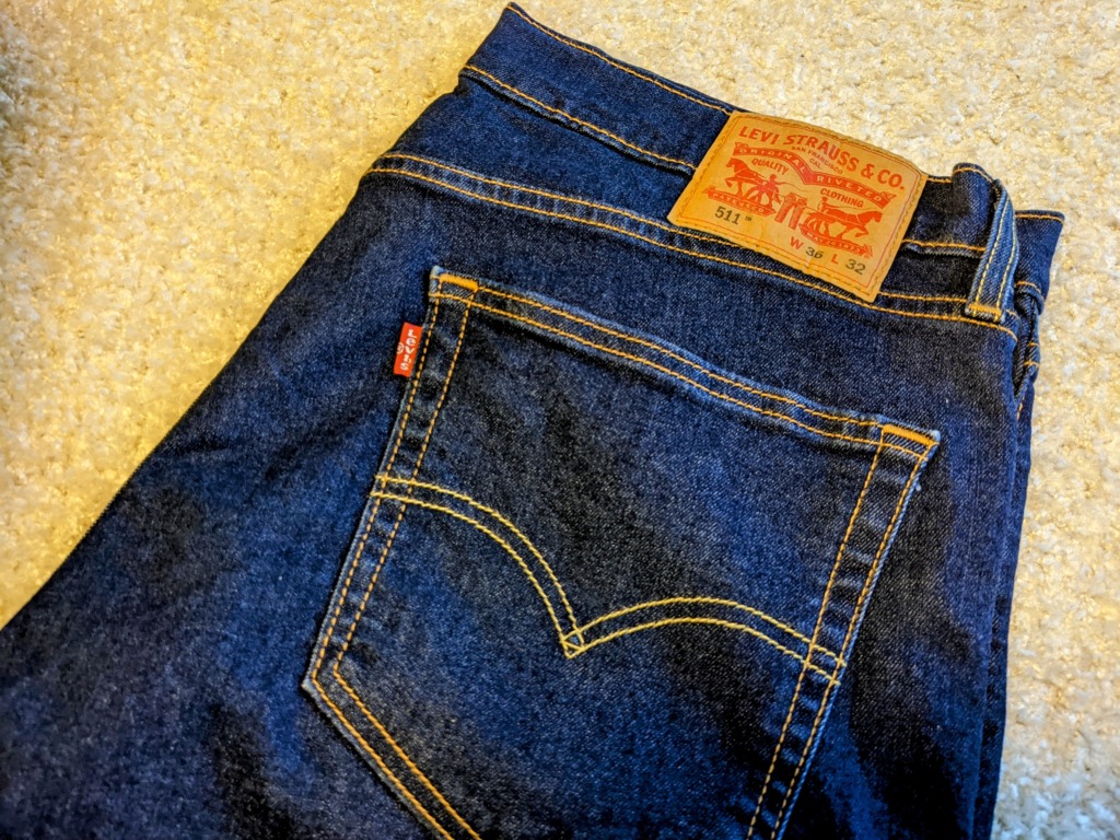 ジーンズブランド Levi S リーバイス の年齢層は 評判と人気モデルまで解説します Select